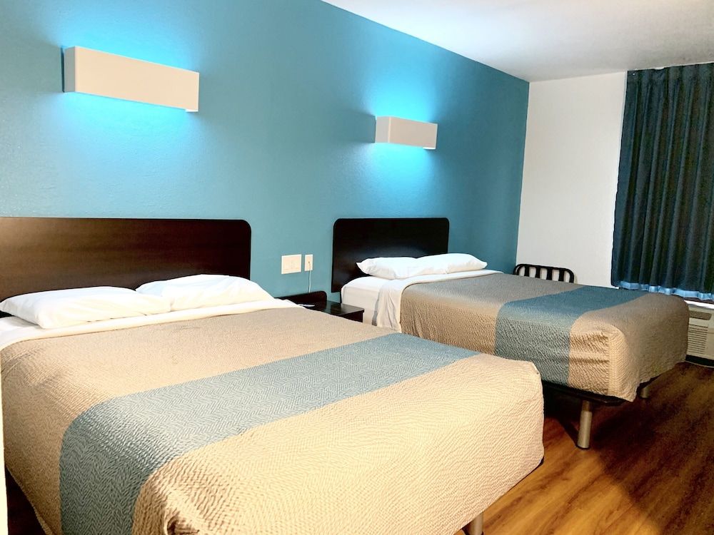 Motel 6 Lewisville, TX - Medical City Standard Room, 2 Queen Beds, Accessible, Non Smoking