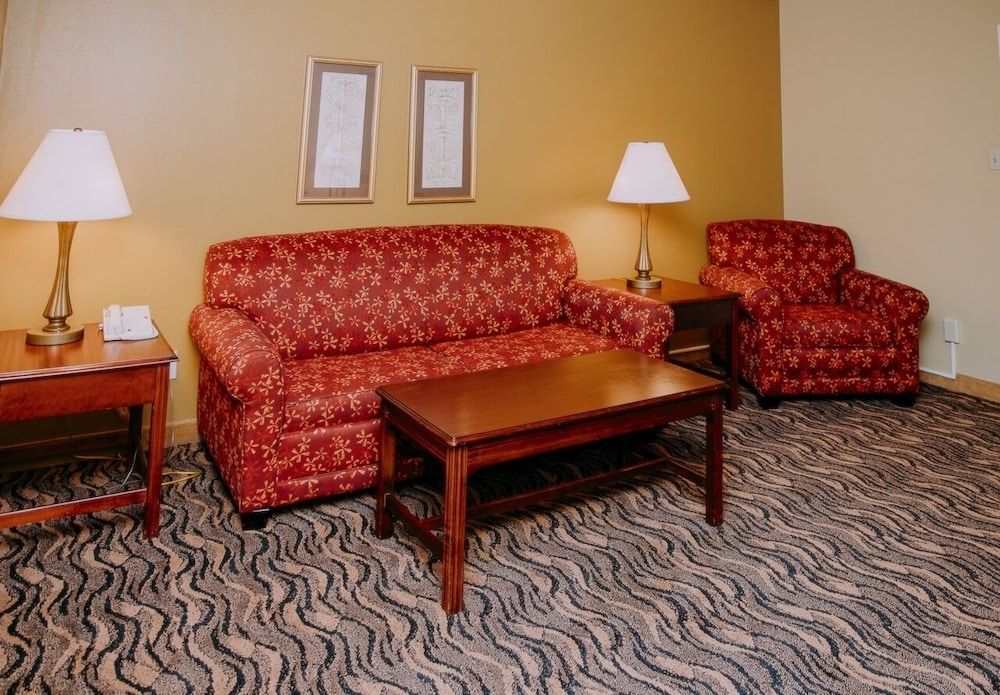 MCM Eleganté Hotel & Suites Suite, 1 Bedroom 10