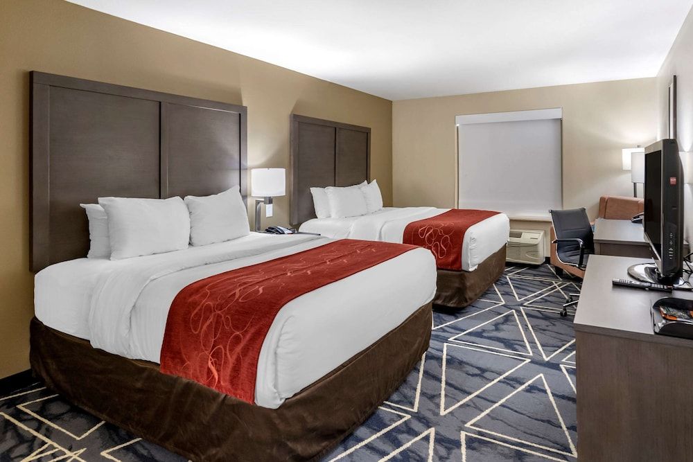 Standard Room, 2 Queen Beds, Non Smoking
