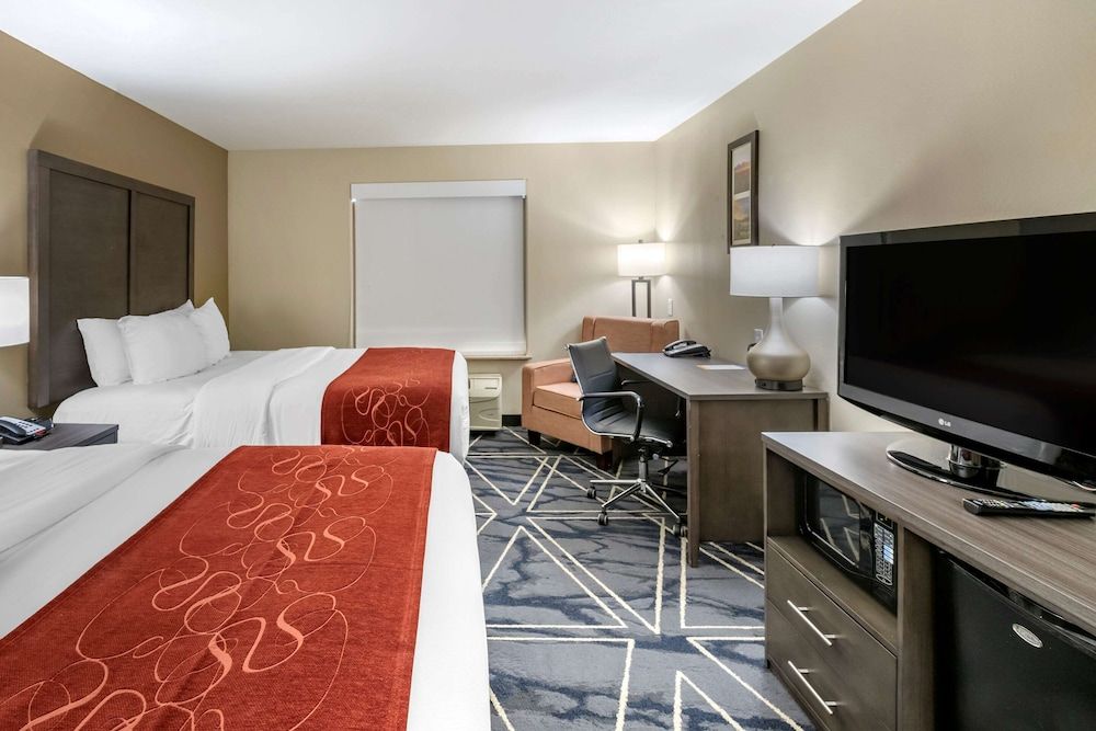 Room, Multiple Beds, Non Smoking (Upgrade)