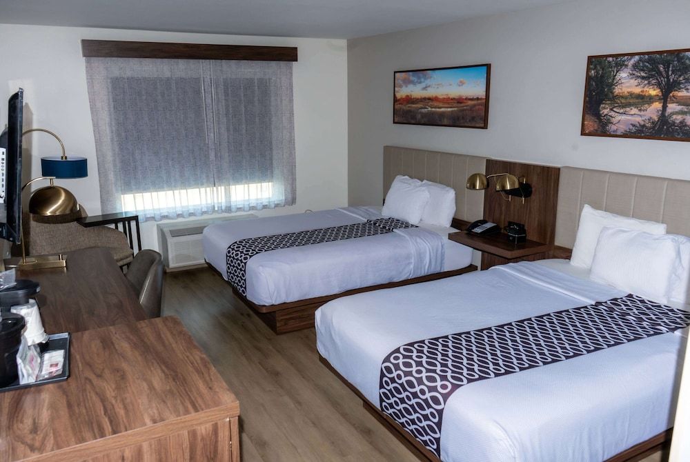 Room, 2 Queen Beds, Non Smoking