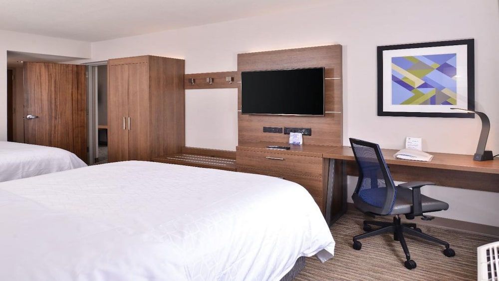 Standard Room, 2 Queen Beds, Accessible (Communications, Mobility, Access Tub)