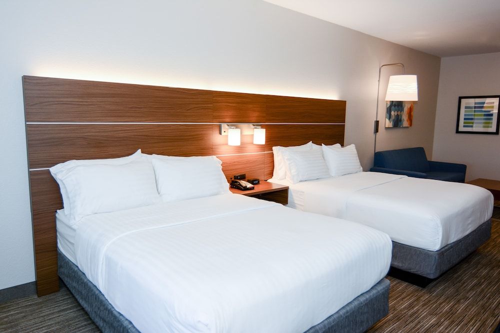 Suite, Multiple Beds