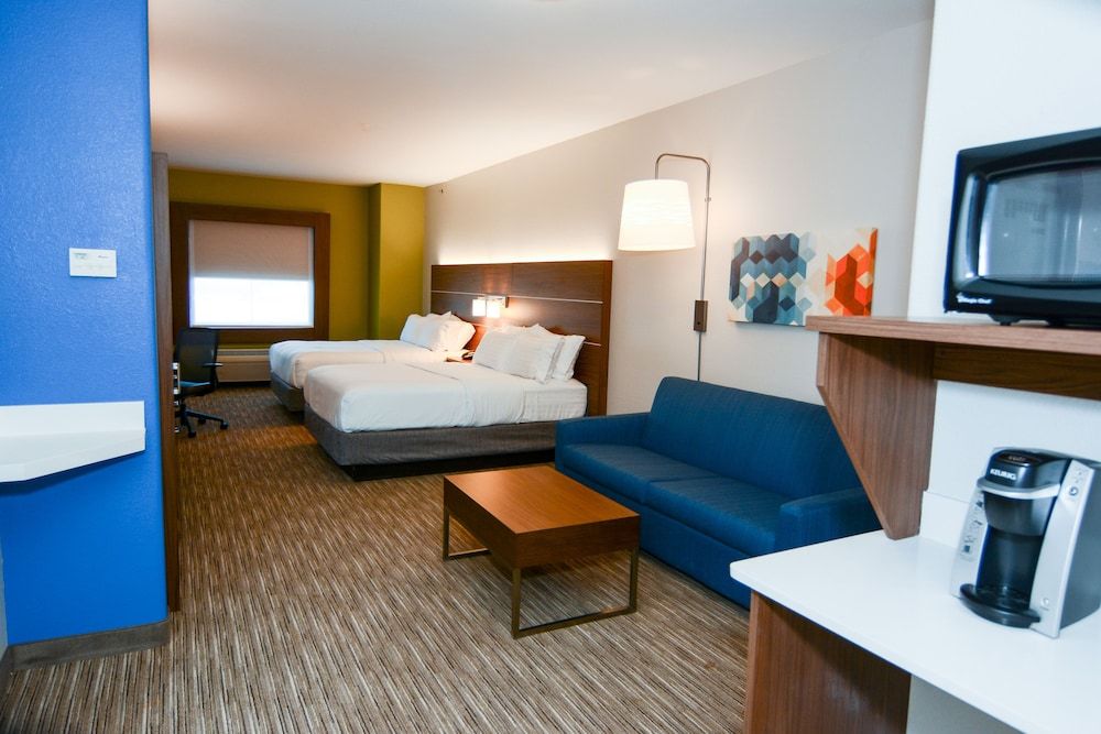 Suite, Multiple Beds