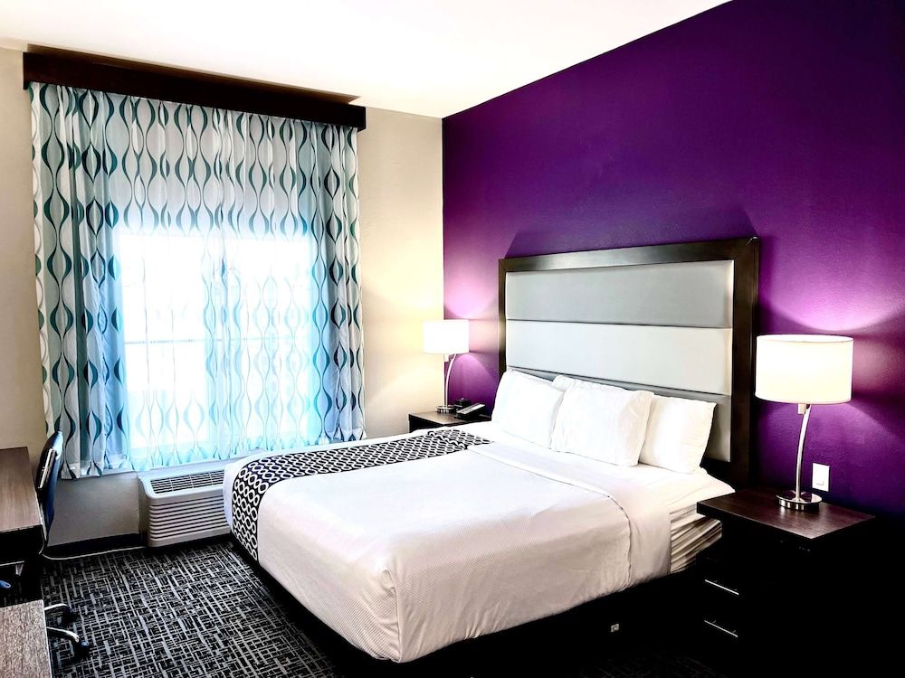 Room, 1 King Bed, Non Smoking