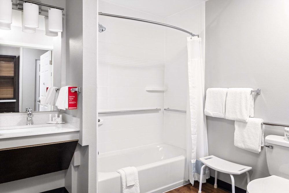 Suite, 2 Bedrooms, Non Smoking (Hearing Accessible)