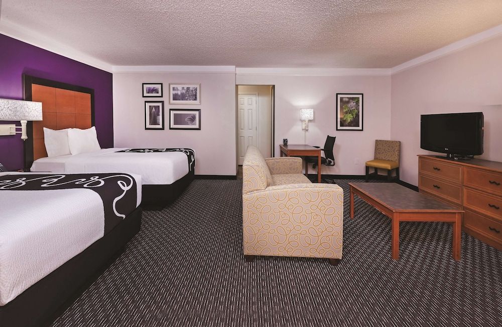Deluxe Room, 2 Double Beds, Non Smoking