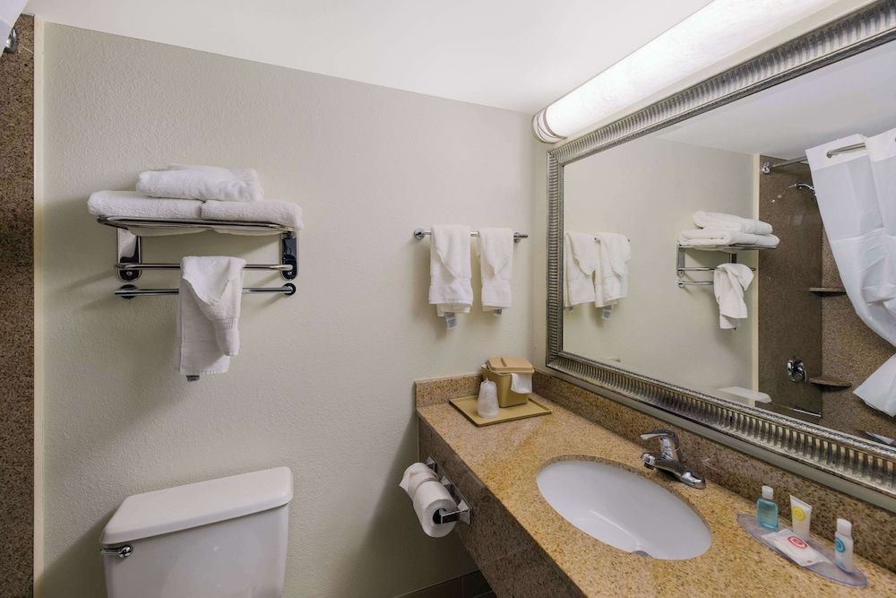 Clarion Hotel San Angelo near Convention Center Suite, 1 King Bed with Sofa bed, Non Smoking 5