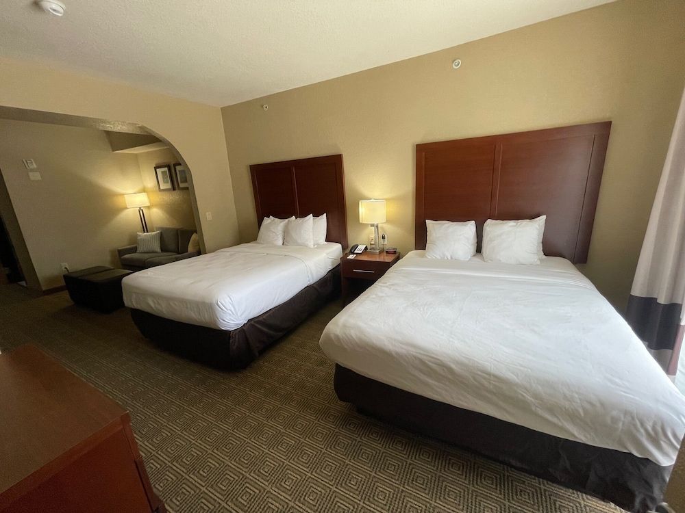 Suite, Multiple Beds, Non Smoking (Efficiency)