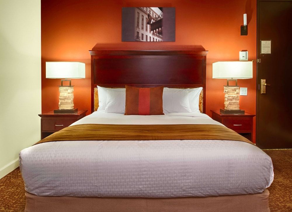Deluxe Room, 1 King Bed (Alamo View)