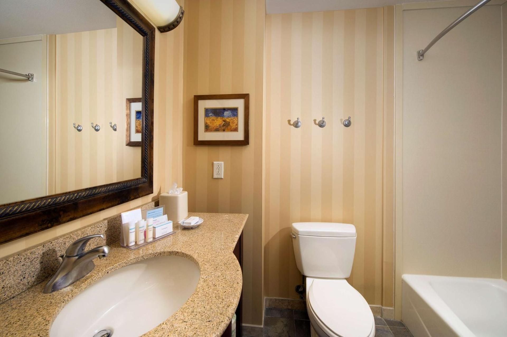 2 QUEEN BEDS STUDIO SUITE NONSMOKING