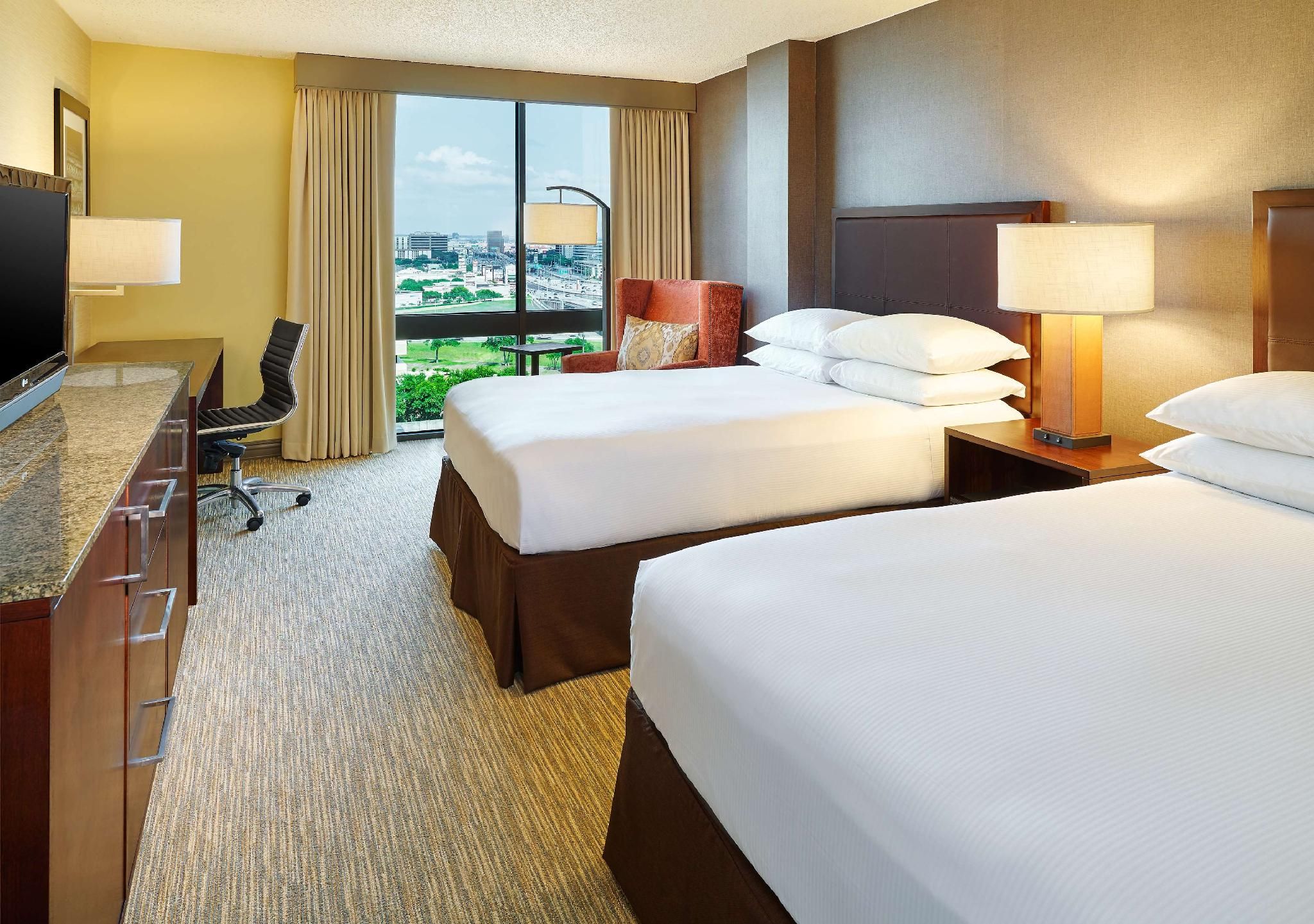 2 DOUBLE BEDS VIEW ROOM