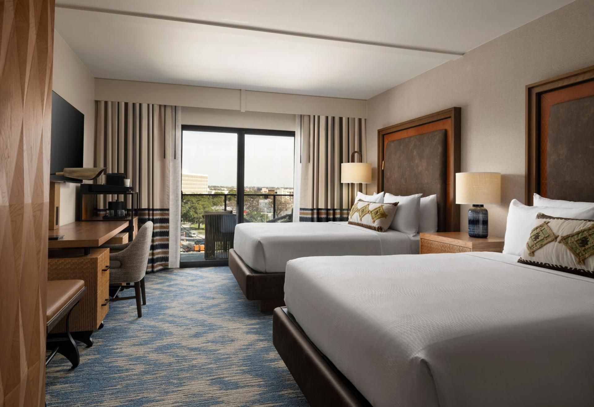 Queen Room with Two Queen Beds and Pool View - High Floor