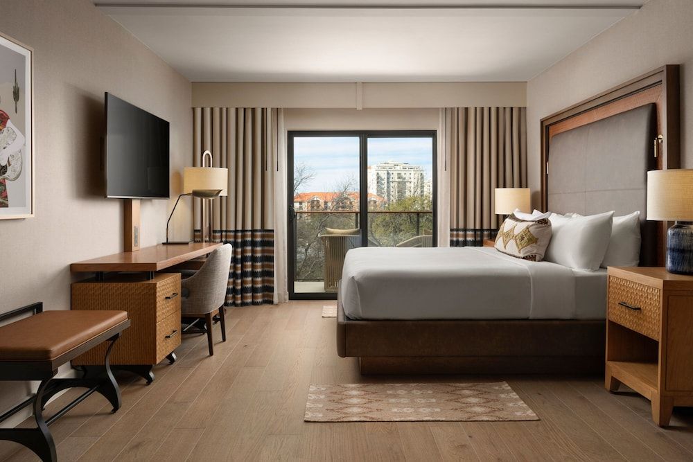 Junior Suite, 1 King Bed with Sofa bed, Resort View