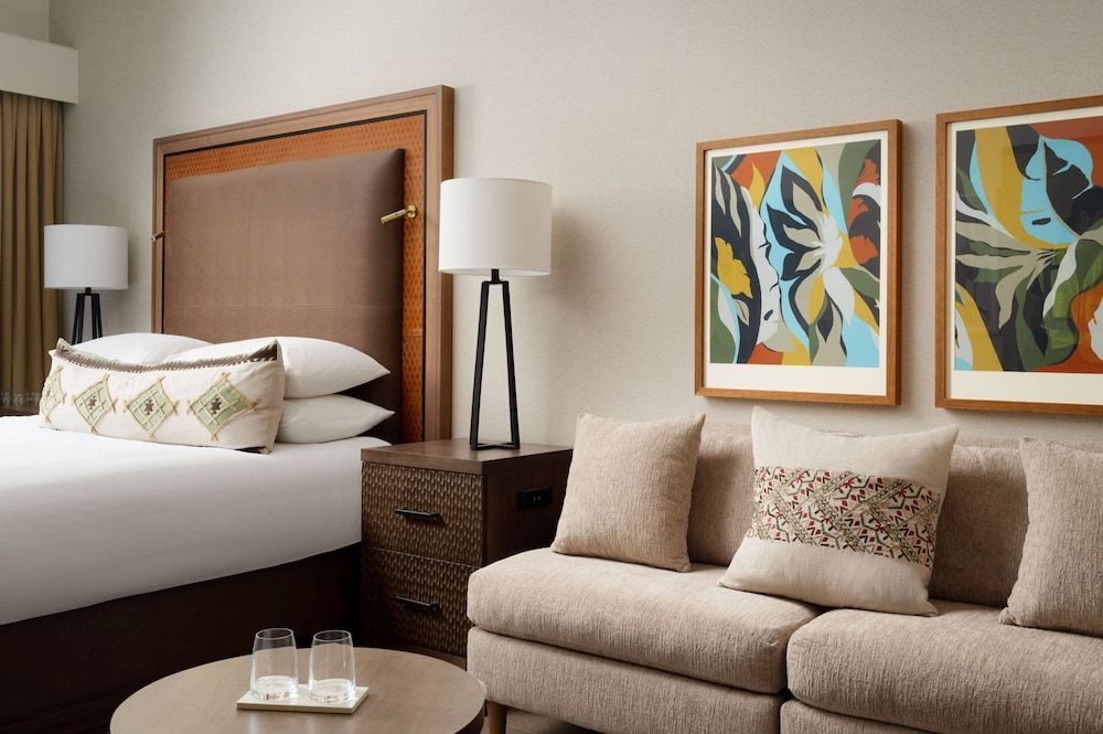 Room, 1 King Bed, Garden View
