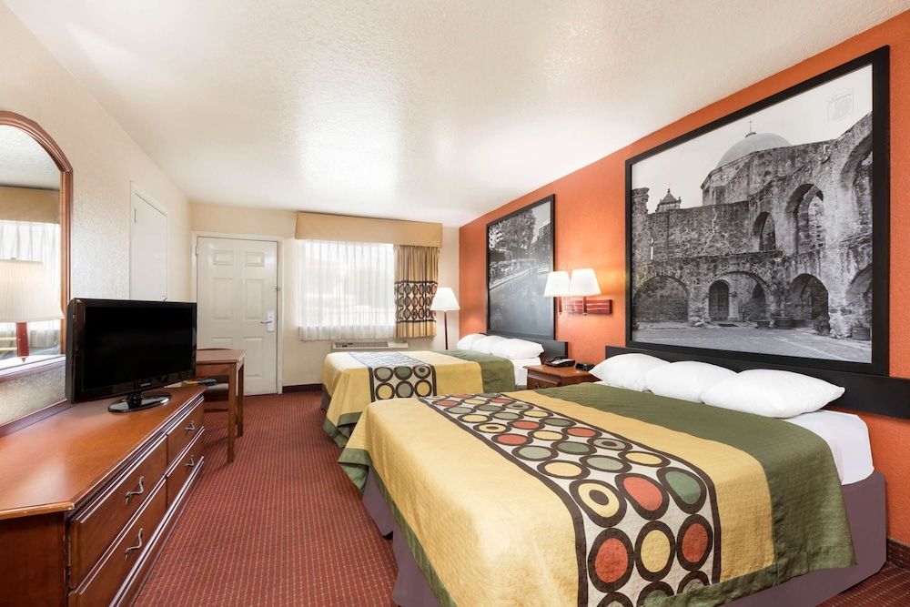 Standard Room, 2 Queen Beds, Non Smoking
