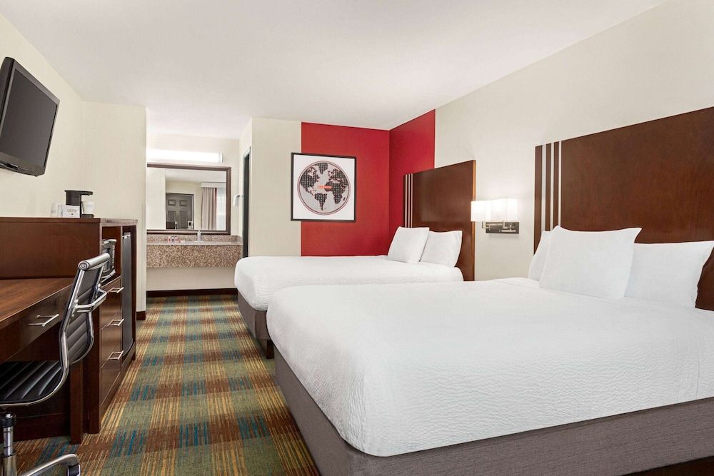 Deluxe Room, 2 Queen Beds