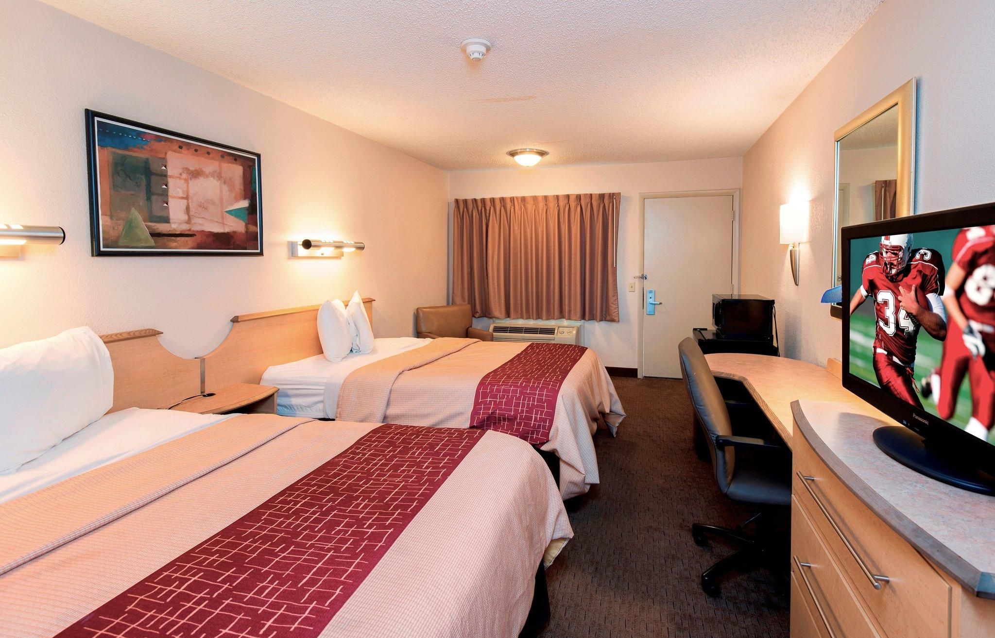 Deluxe 2 Full Beds Smoke Free