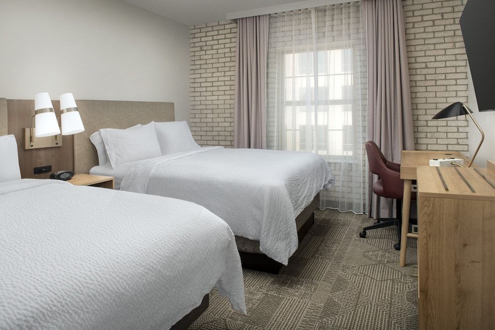 Suite, 1 Bedroom, Accessible, Kitchen (Mobility, Roll-In Shower)