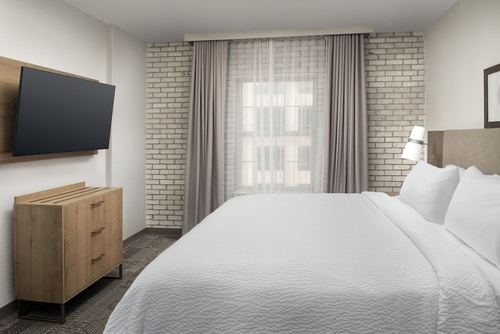 Suite, 1 Bedroom, Kitchen