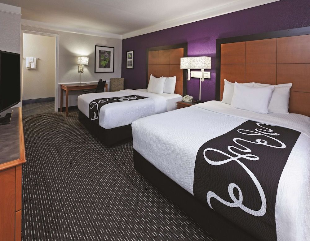 Deluxe Room, 2 Double Beds, Non Smoking