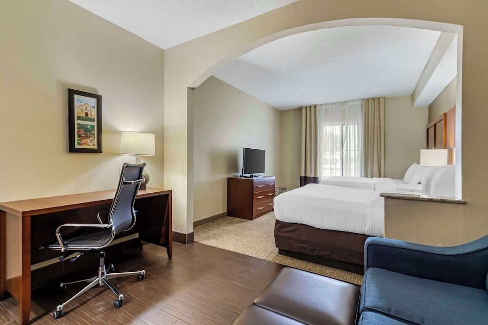 Standard Studio Suite, Multiple Beds, Non Smoking