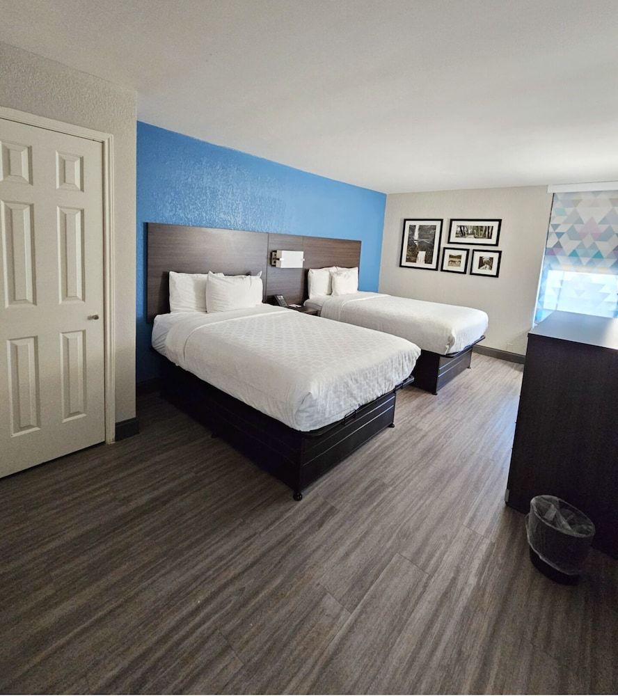 Deluxe Room, 2 Double Beds, Non Smoking