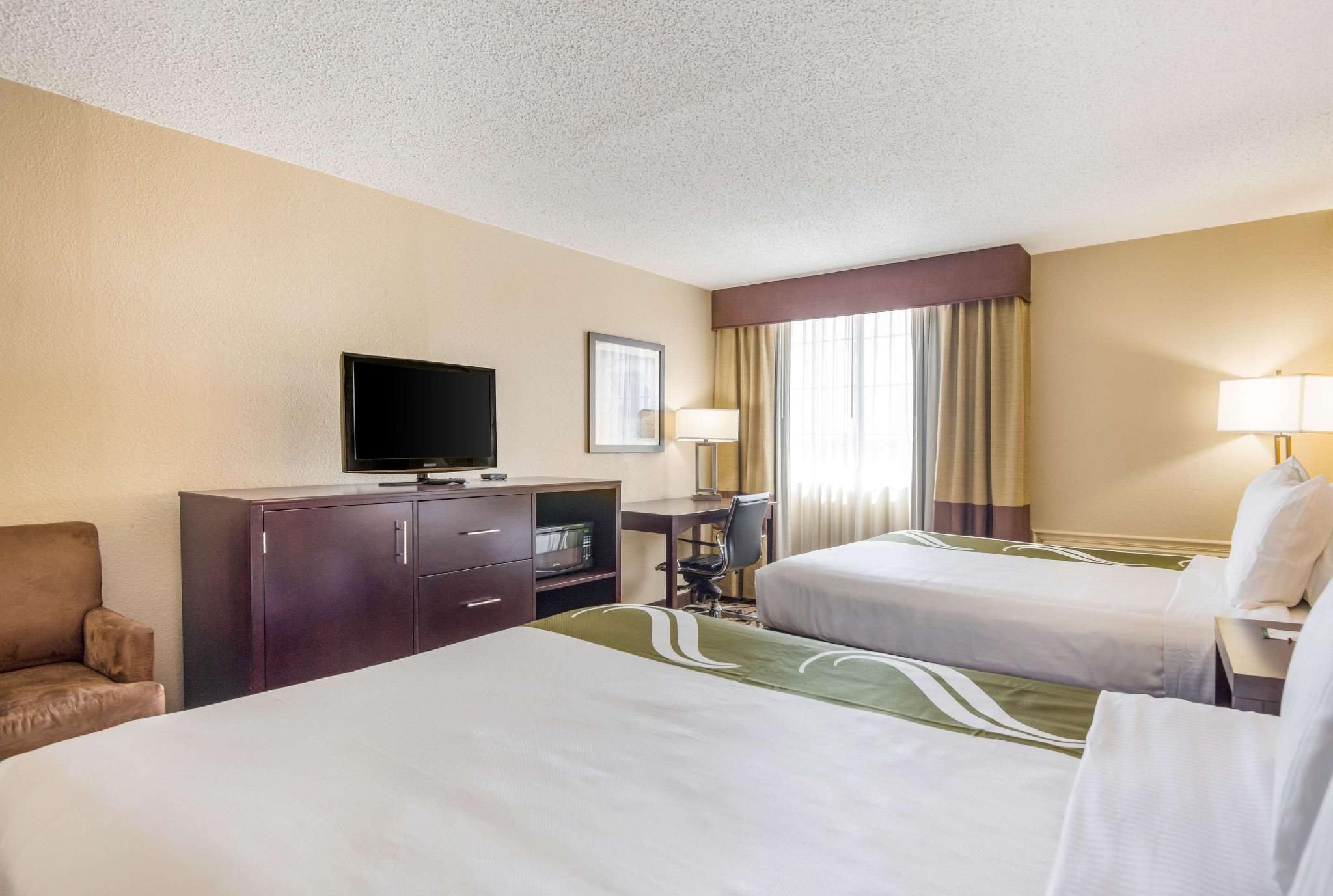 2 Double Beds, Nonsmoking, Accessible