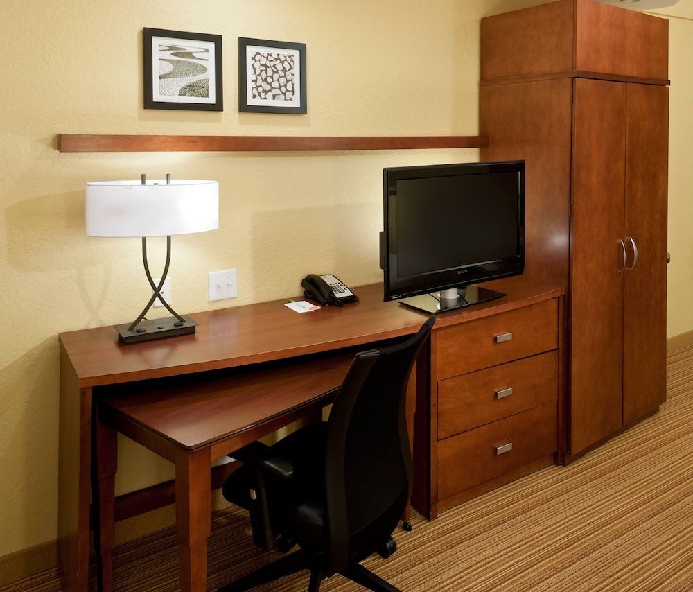Room, 1 King Bed with Sofa bed, Non Smoking (Hearing Accessible)