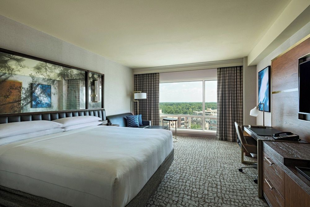 Room, 1 King Bed, Non Smoking (Hearing Accessible)