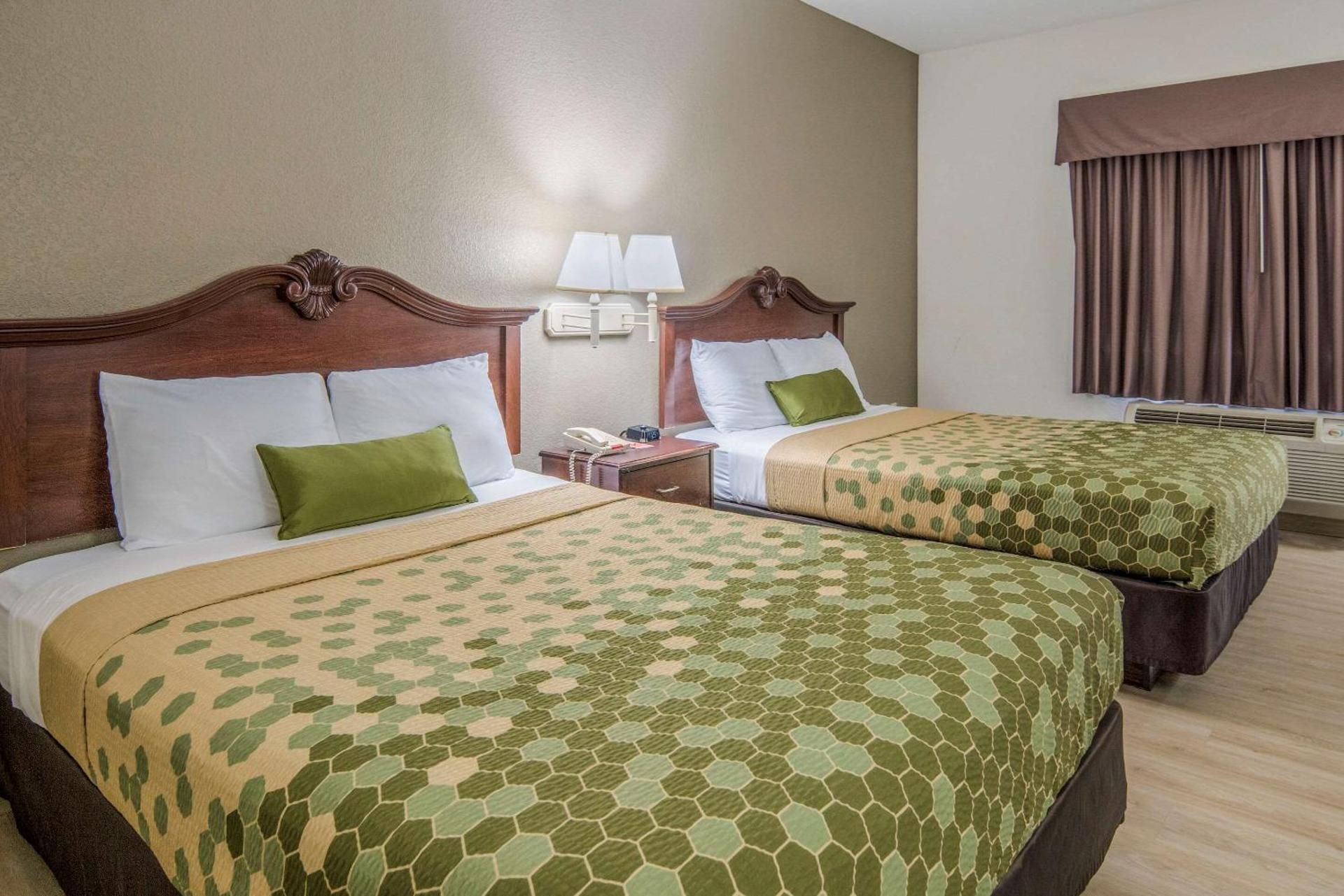 2 Queen Beds, Nonsmoking