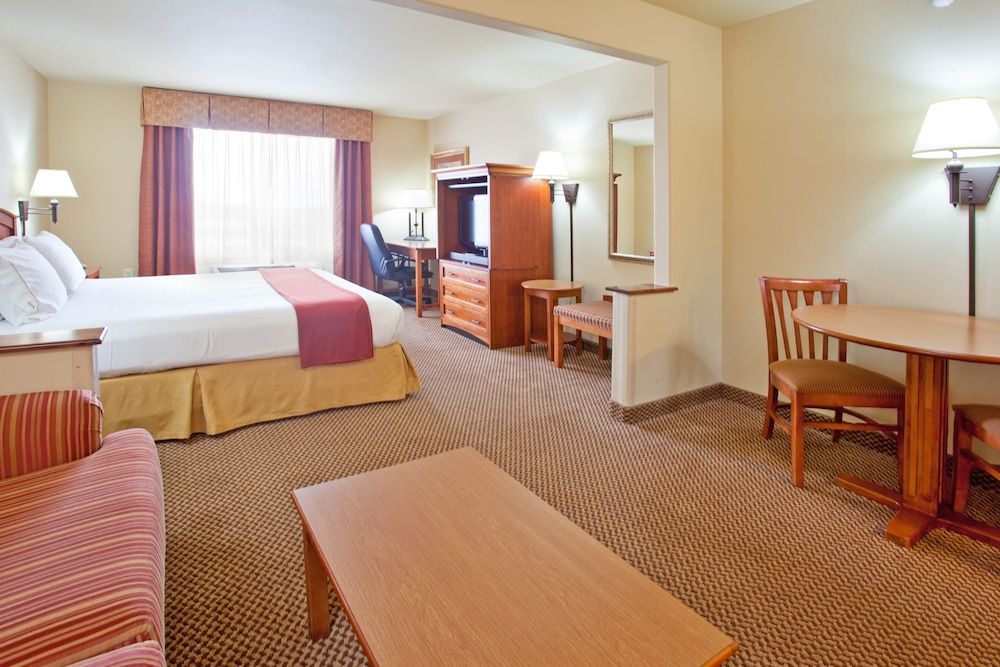 Suite, 1 King Bed