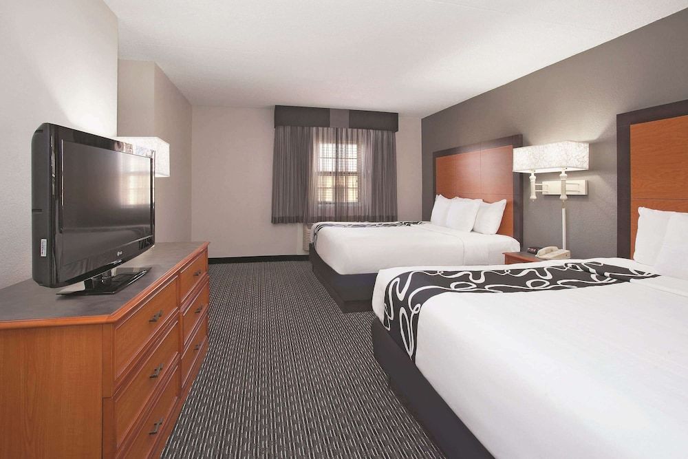 Deluxe Room, 2 Double Beds, Non Smoking