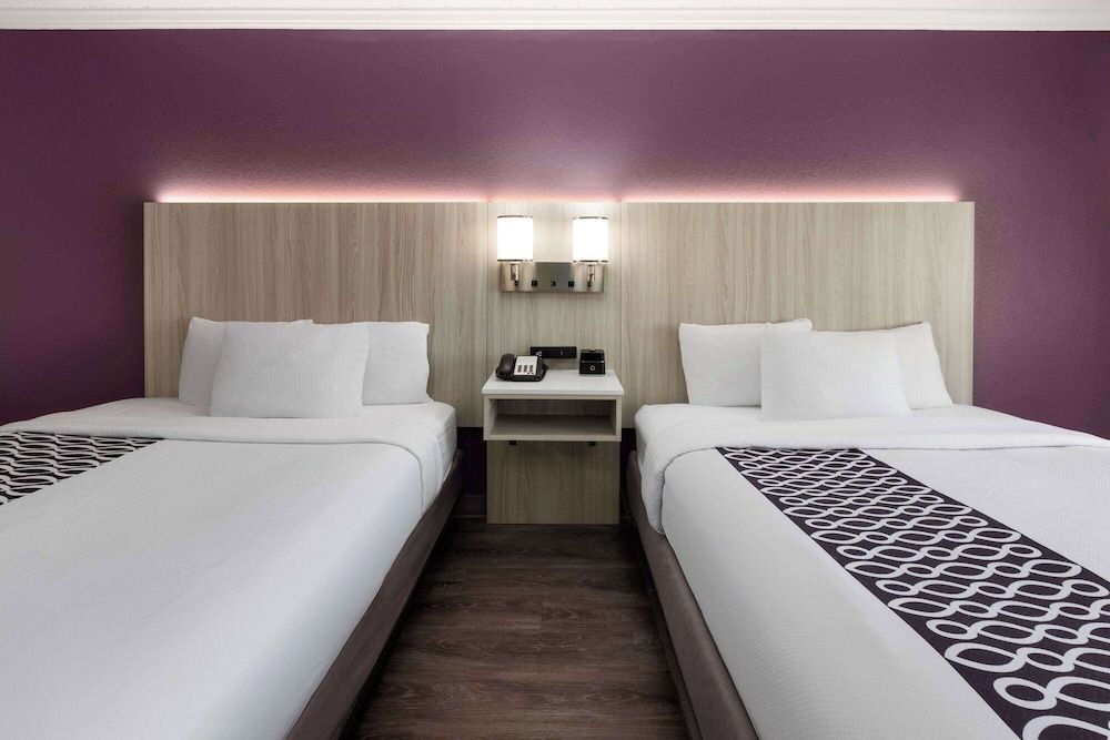 Room, 2 Queen Beds, Non Smoking