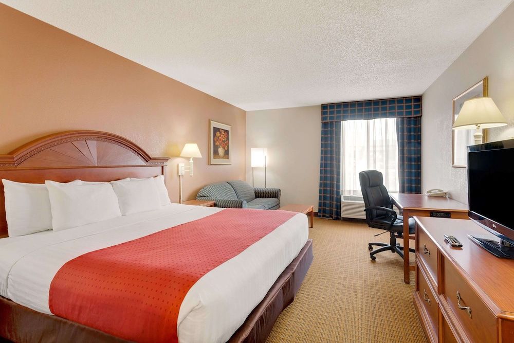 Room, 1 King Bed, Accessible, Non Smoking