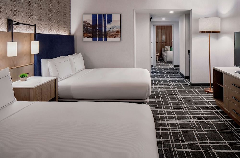 Suite, 2 Queen Beds, Accessible (Roll-in Shower)