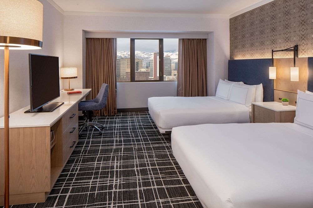Suite, 2 Queen Beds, Non Smoking, Corner