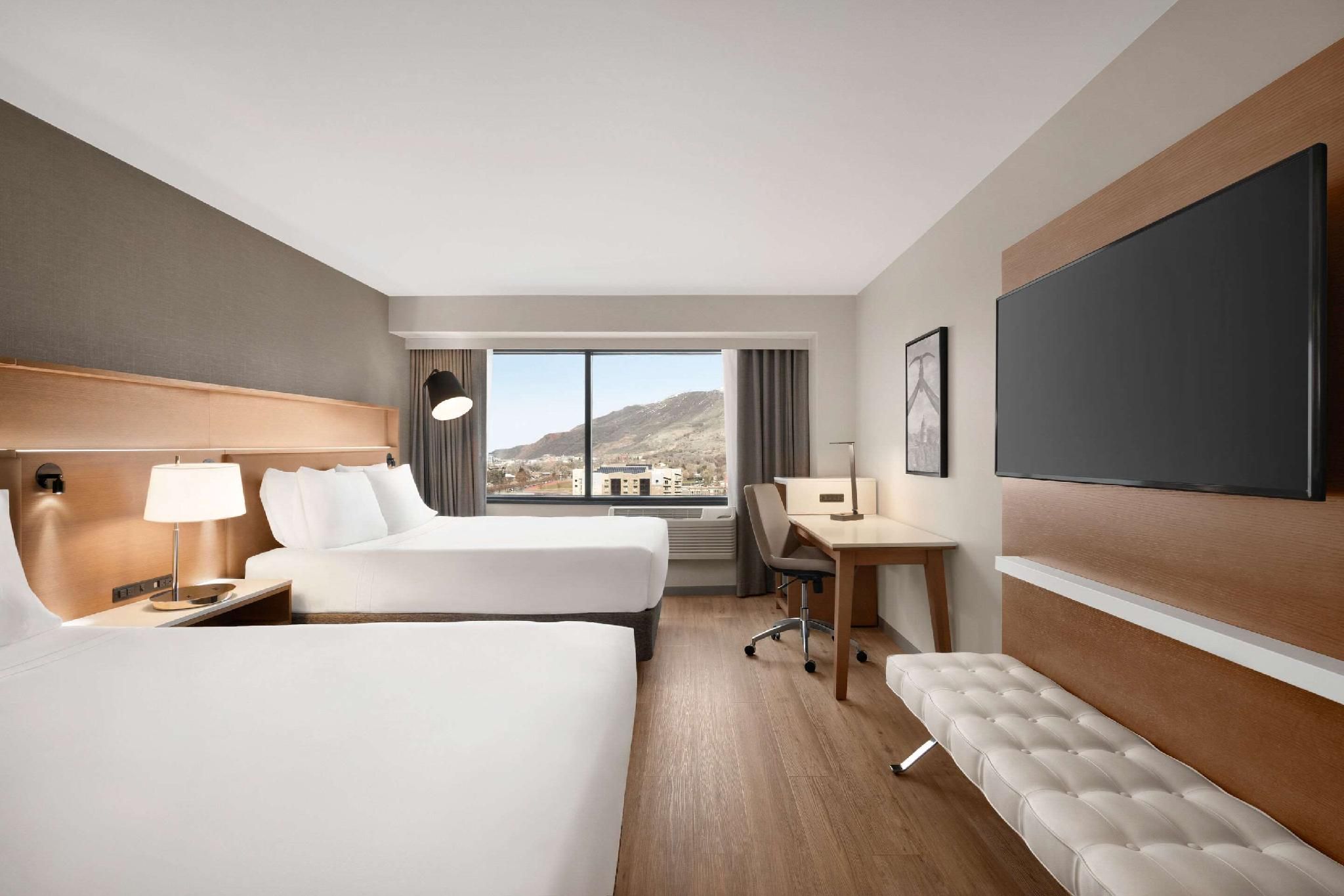 2 Queen Beds, Nonsmoking, Accessible