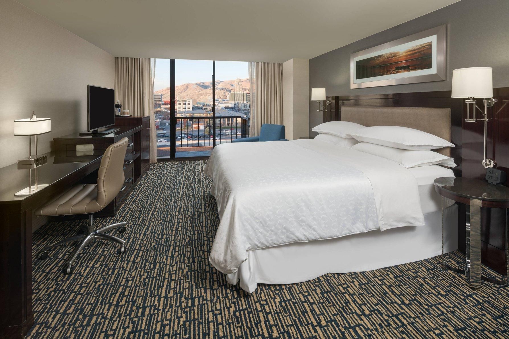 Club lounge access, Guest room, 1 King