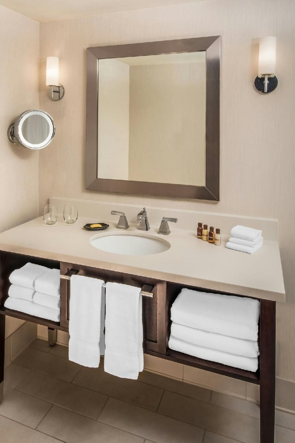 Guest room, King or Double