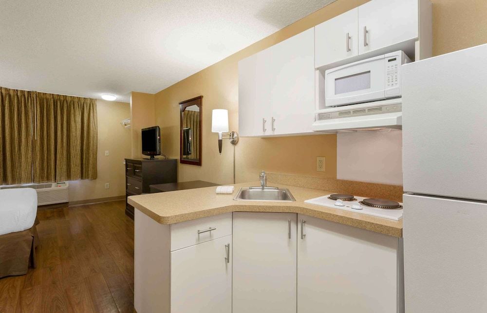 Extended Stay America Select Suites - Salt Lake City - Sandy Studio, 1 Queen Bed, Non Smoking 5