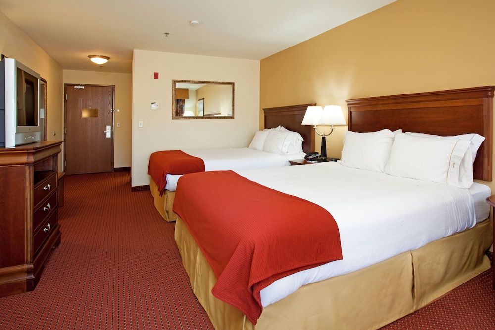 Standard Room, 2 Queen Beds