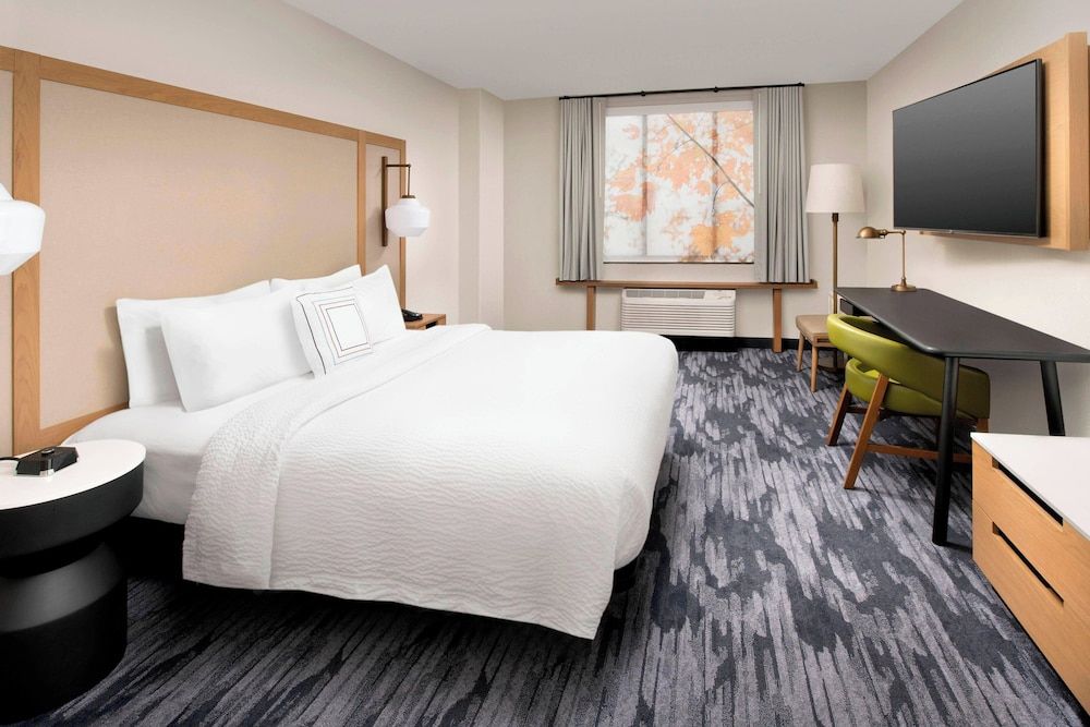 Room, 1 King Bed, Non Smoking