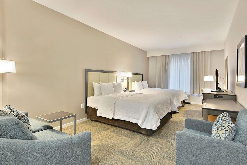 Room, 2 Queen Beds, Non Smoking (Shower)