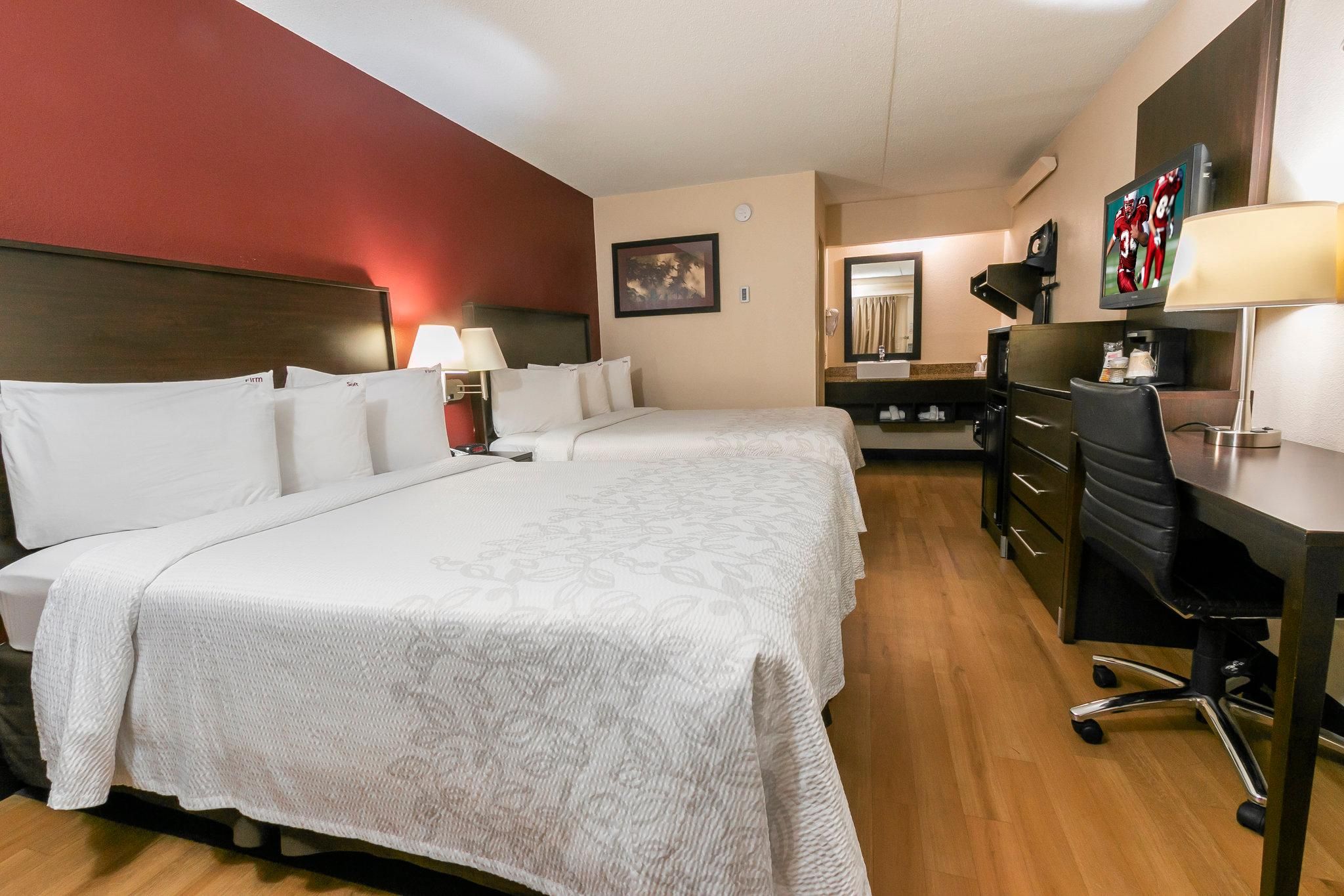 Deluxe 2 Full Beds Smoke Free