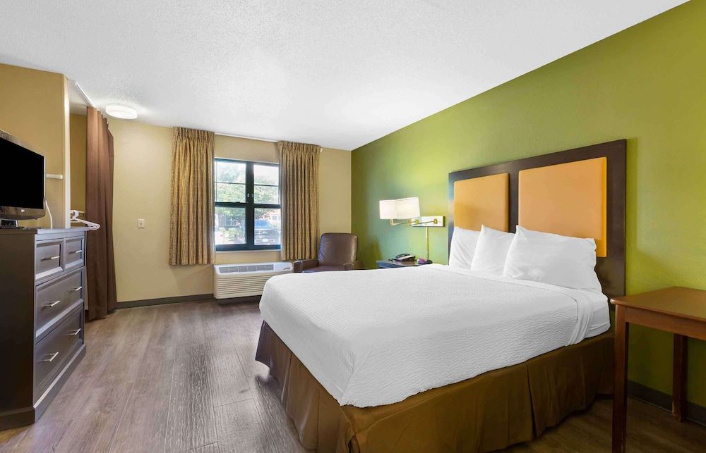 Extended Stay America Suites Washington DC Chantilly Dulles Studio, 1 Queen Bed, Accessible, Non Smoking