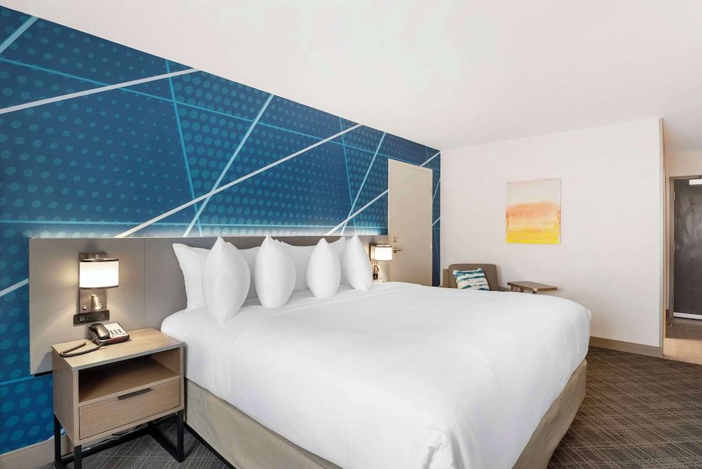 Standard Room, 1 King Bed