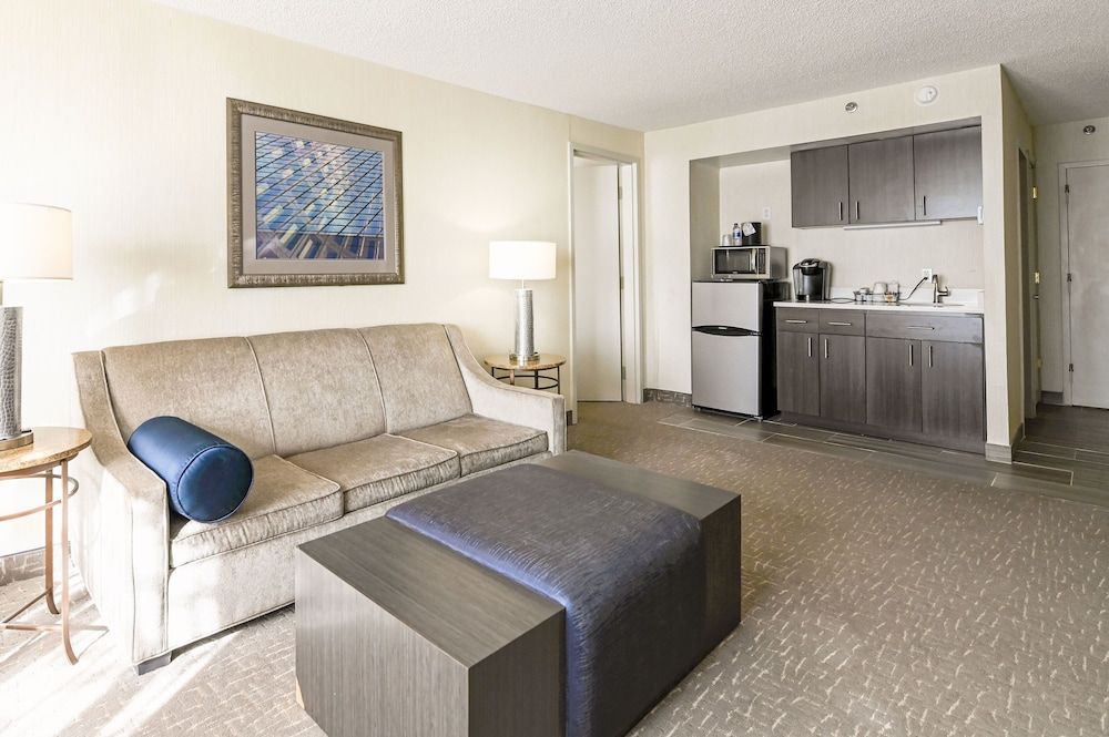 Suite, 1 King Bed