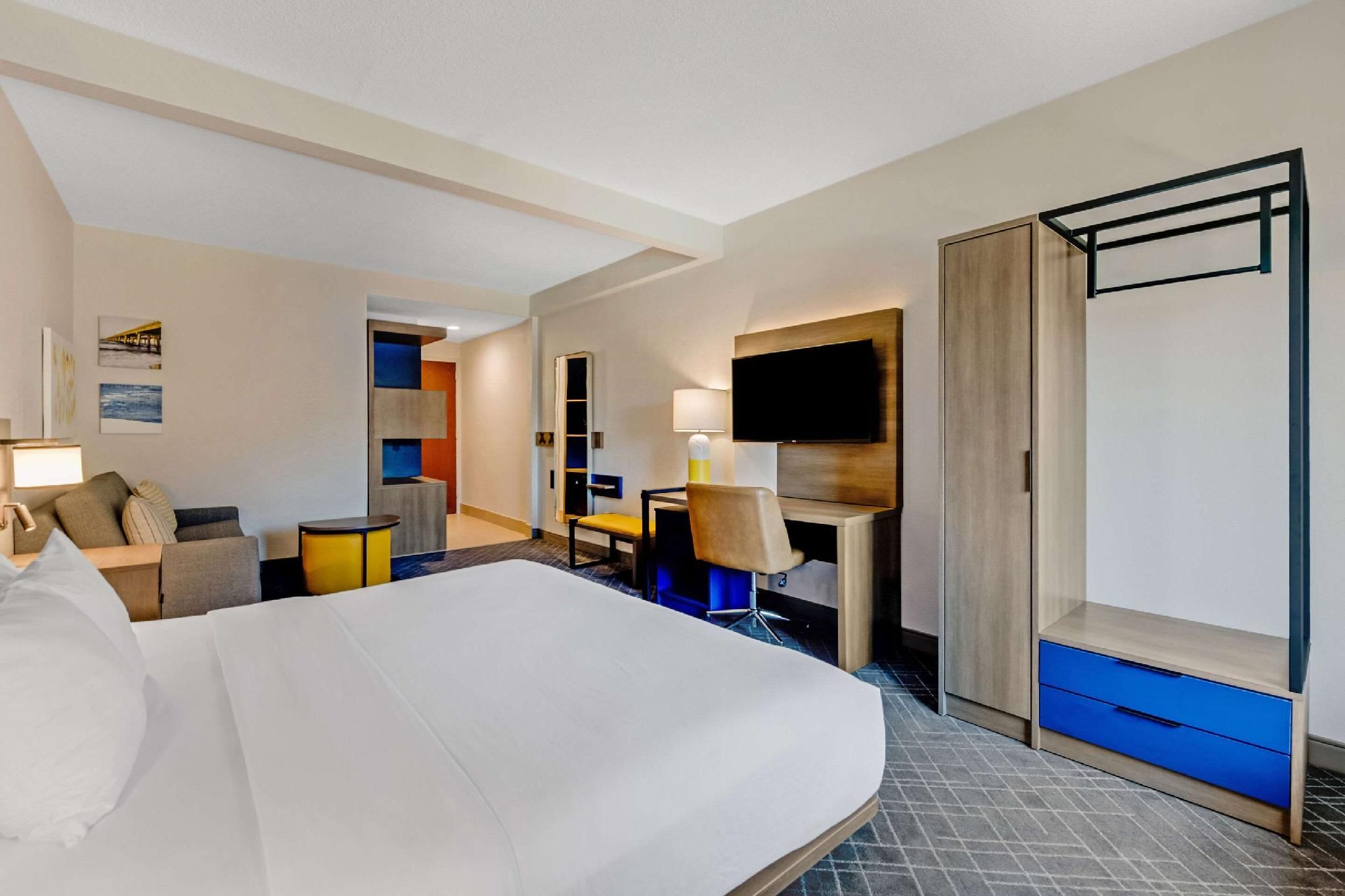 1 Double Bed, Suite, Nonsmoking, Accessible