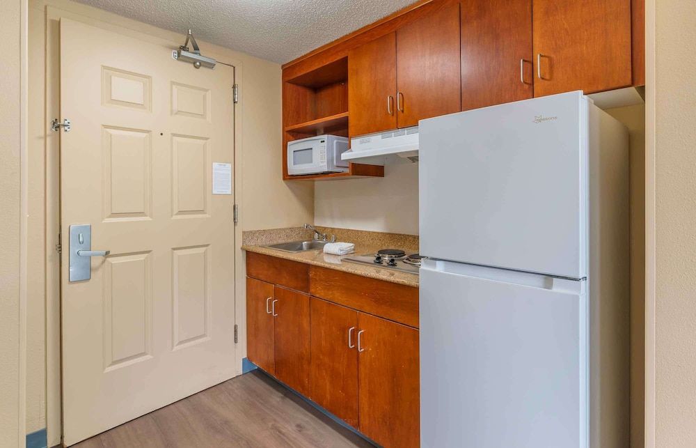 Extended Stay America Suites Chesapeake Greenbrier Circle Studio, 2 Double Beds, Non Smoking 5